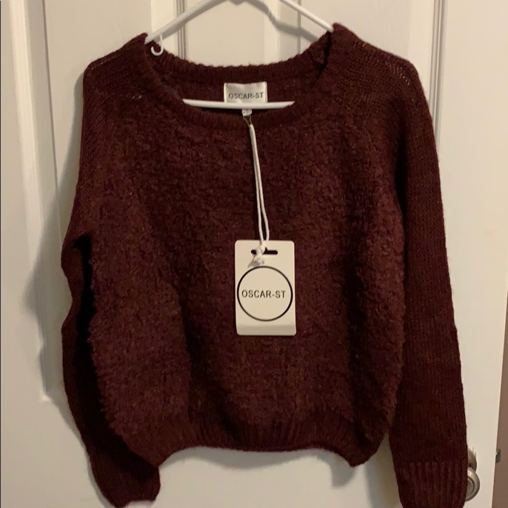 Maroon sweater